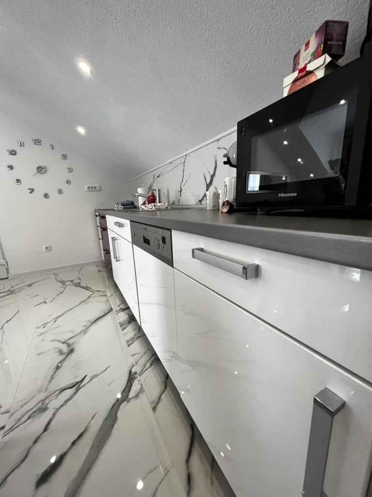Luxury Apartment Megy Otocac Exterior photo